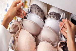 underclothes1 - لباس زیر لاغری برای خانم ها